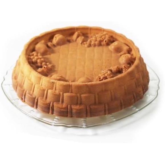 Nordic Ware Marianne Cake Pan 10 Cup Non-Stick Cast Aluminum Silver, Made in USA - Picture 11 of 11